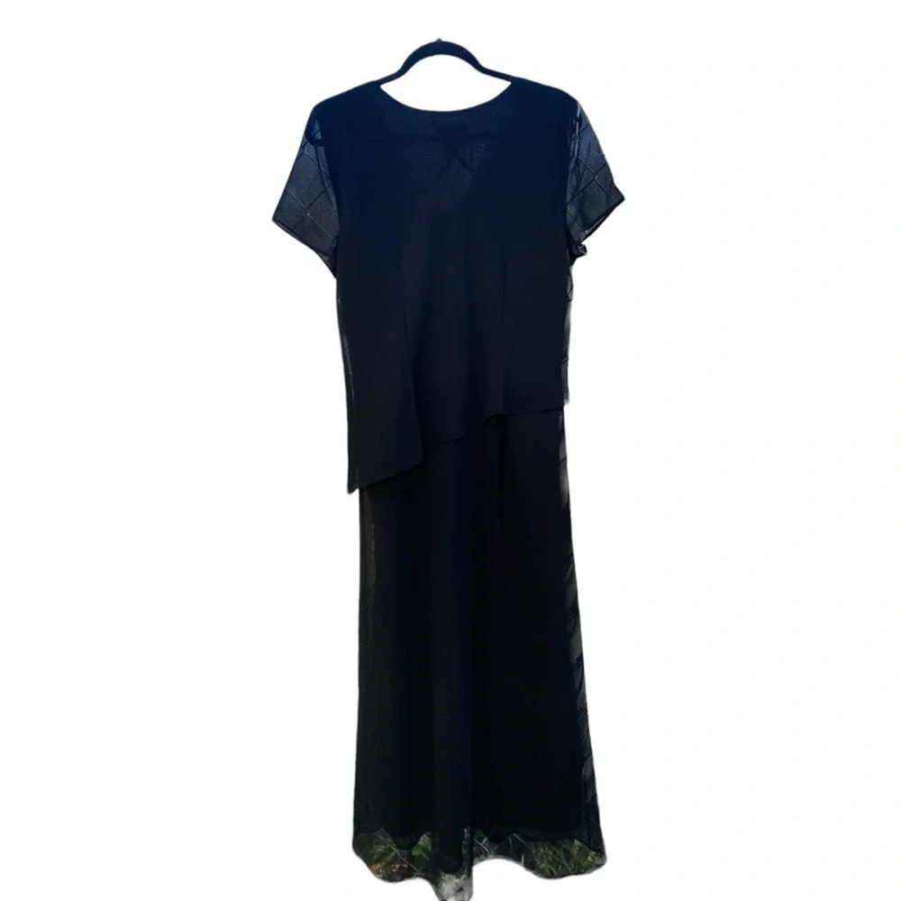 R & K Originals Black Chiffon Dress Sz 12 Short Sleeve Round Neck Sequin Accent - Picture 3 of 12